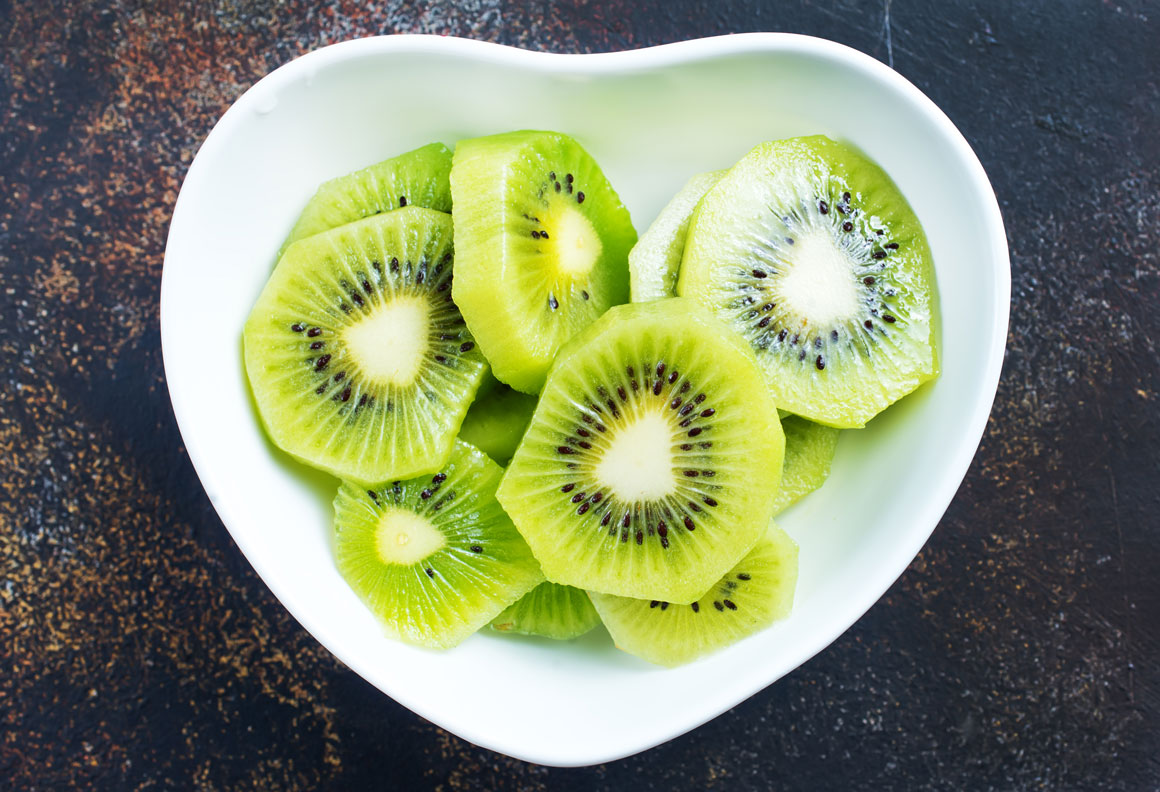 10-incredible-health-benefits-of-kiwi-fruit-healthpacker