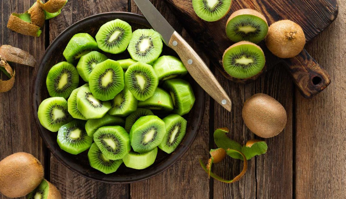 10 Incredible Health Benefits Of Kiwi Fruit - HealthPacker.com